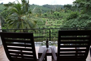 Balcony - Ratnaloka Tour Inn (Ratnapura)