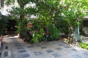Triple Room with Fan | 花園景