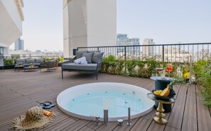 Brown Suite | Terrace/patio - Lighthouse by Brown Hotels (Tel Aviv)