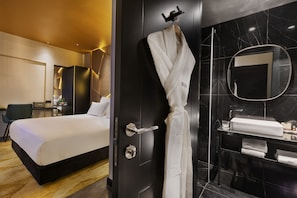 Bathroom shower - Lighthouse by Brown Hotels (Tel Aviv)