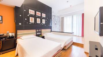 1 ๊ฐ์ ์นจ์ค, ๊ฐ์ค ๋ด ๊ธ๊ณ , ์ฑ
์, ๋ฌด๋ฃ WiFi