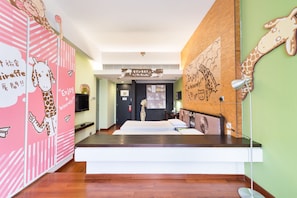 In-room safe, desk, free WiFi, bed sheets - Y Loft Youth Square (Hong Kong)