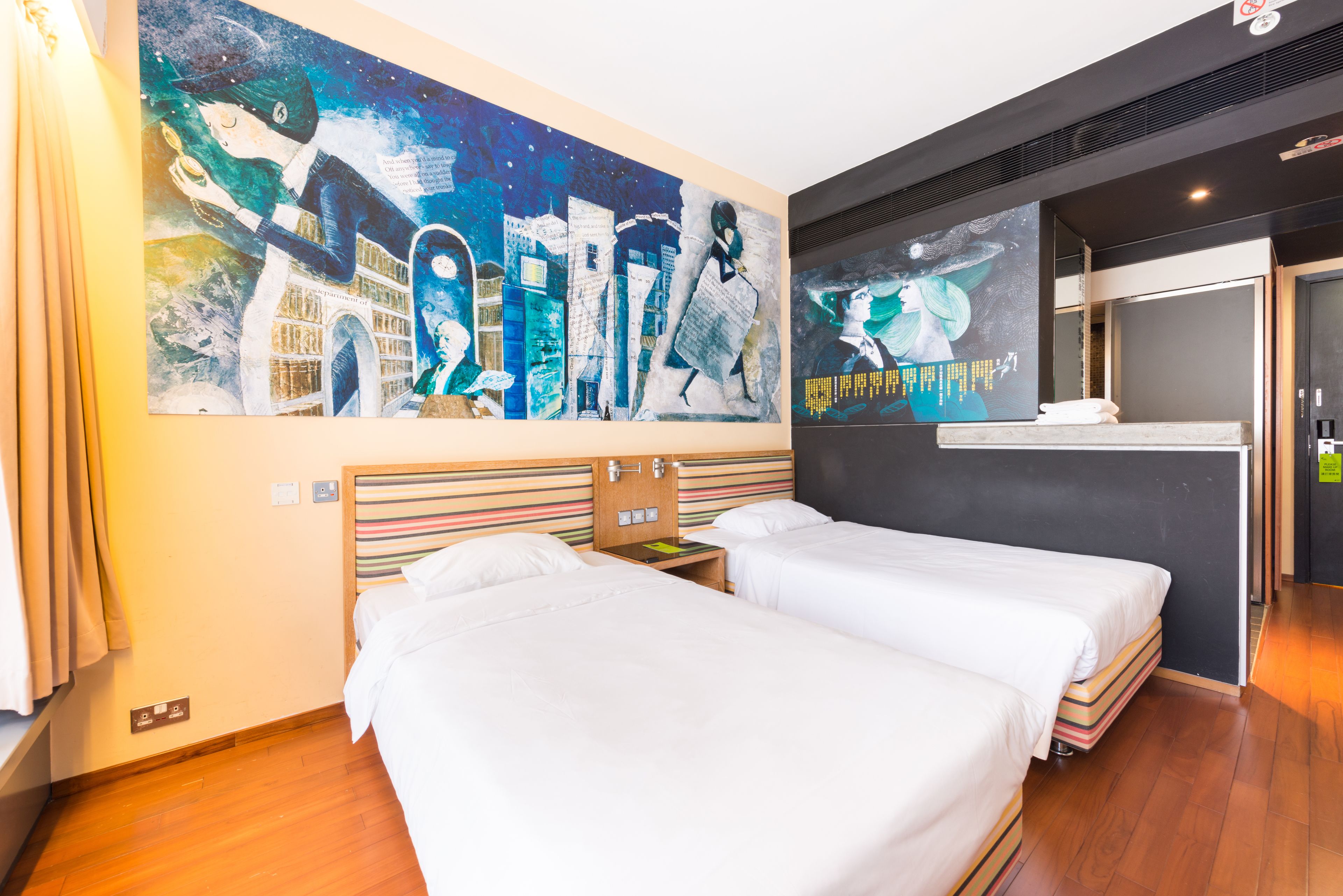 in-room safe, desk, free wifi, bed sheets