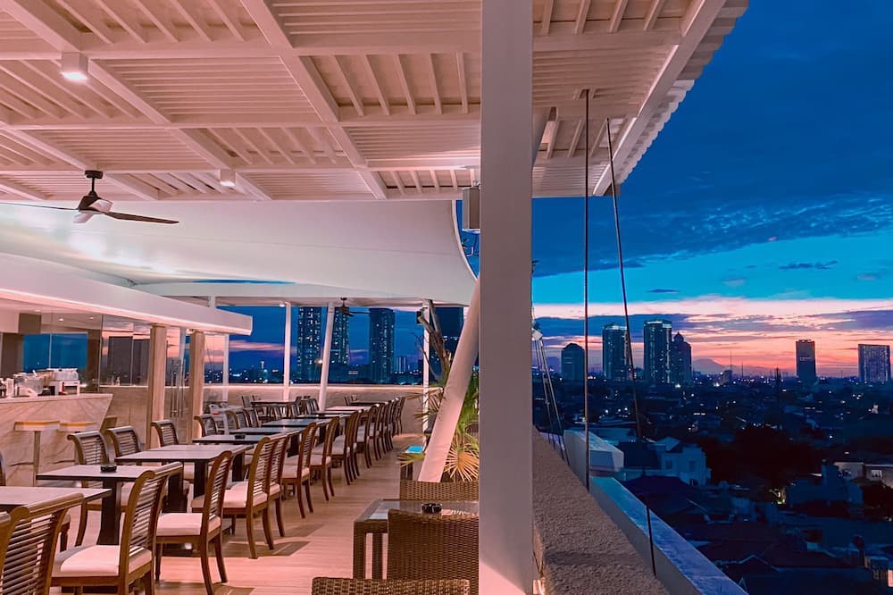 Brits Hotel Puri Indah