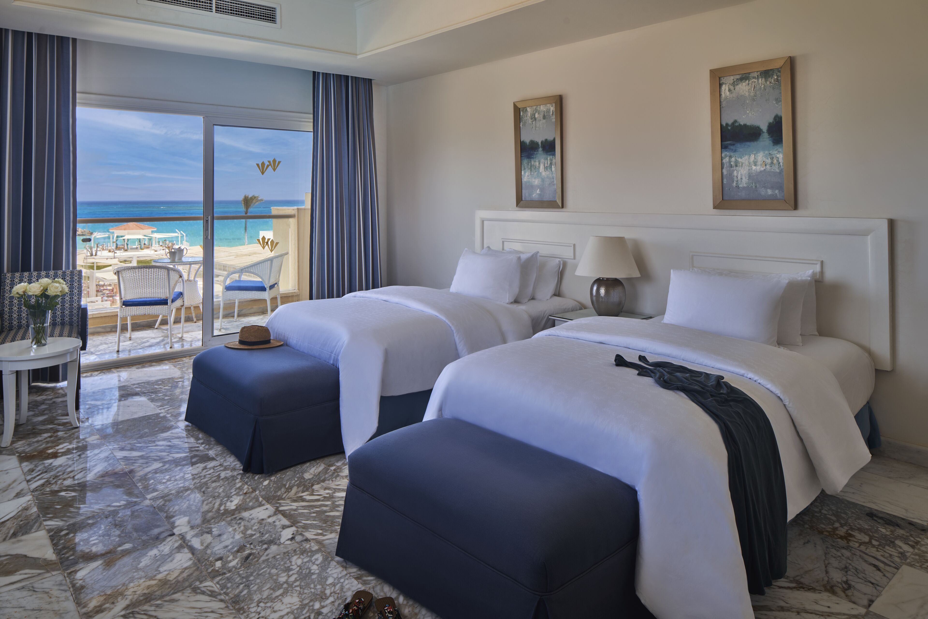 presidential suite, 1 king bed | minibar, in-room safe, desk