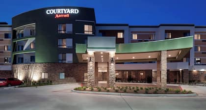 Courtyard by Marriott Houston North/Shenandoah