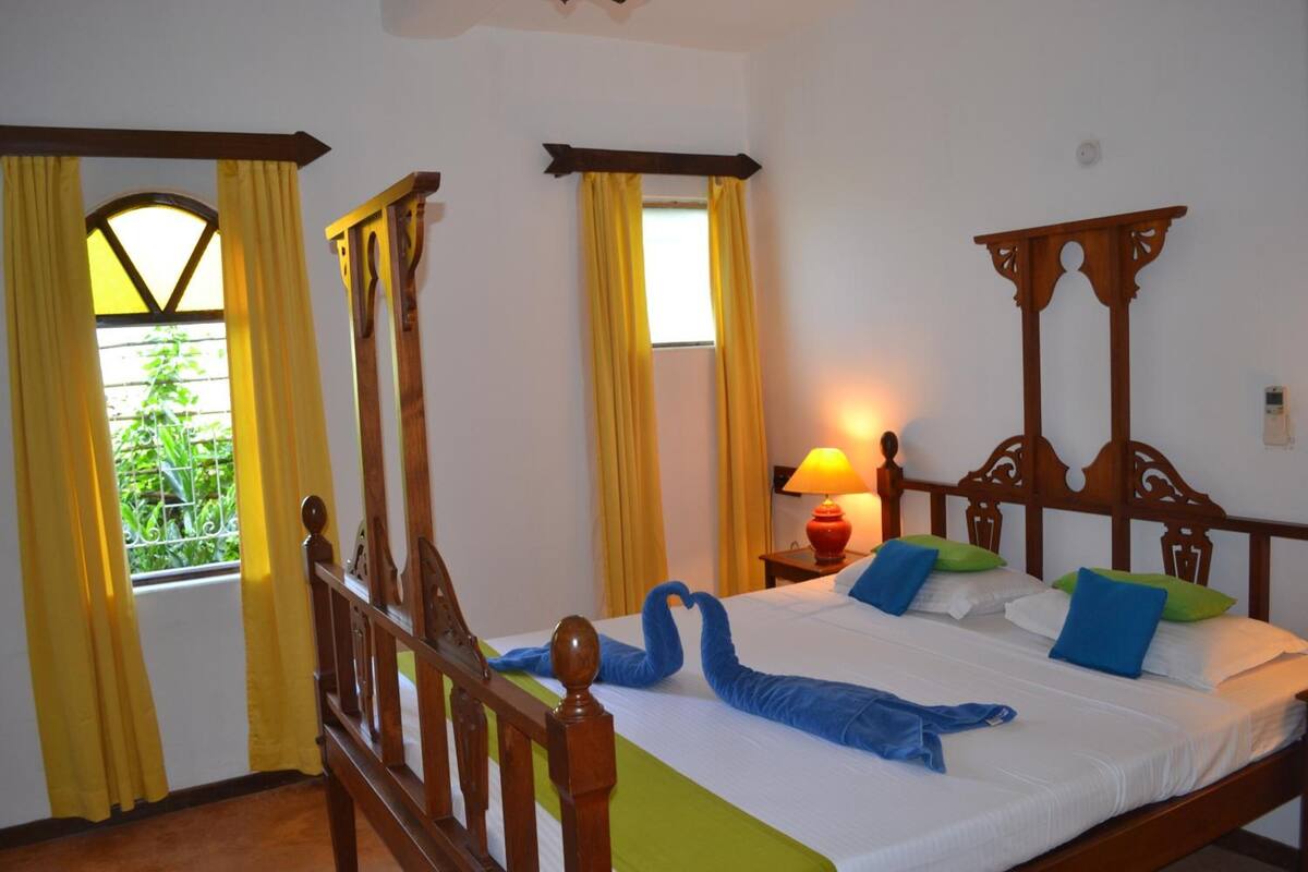 minibar, in-room safe, individually decorated, individually furnished