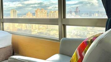 River View Twin Room | Desk, iron/ironing board, free WiFi