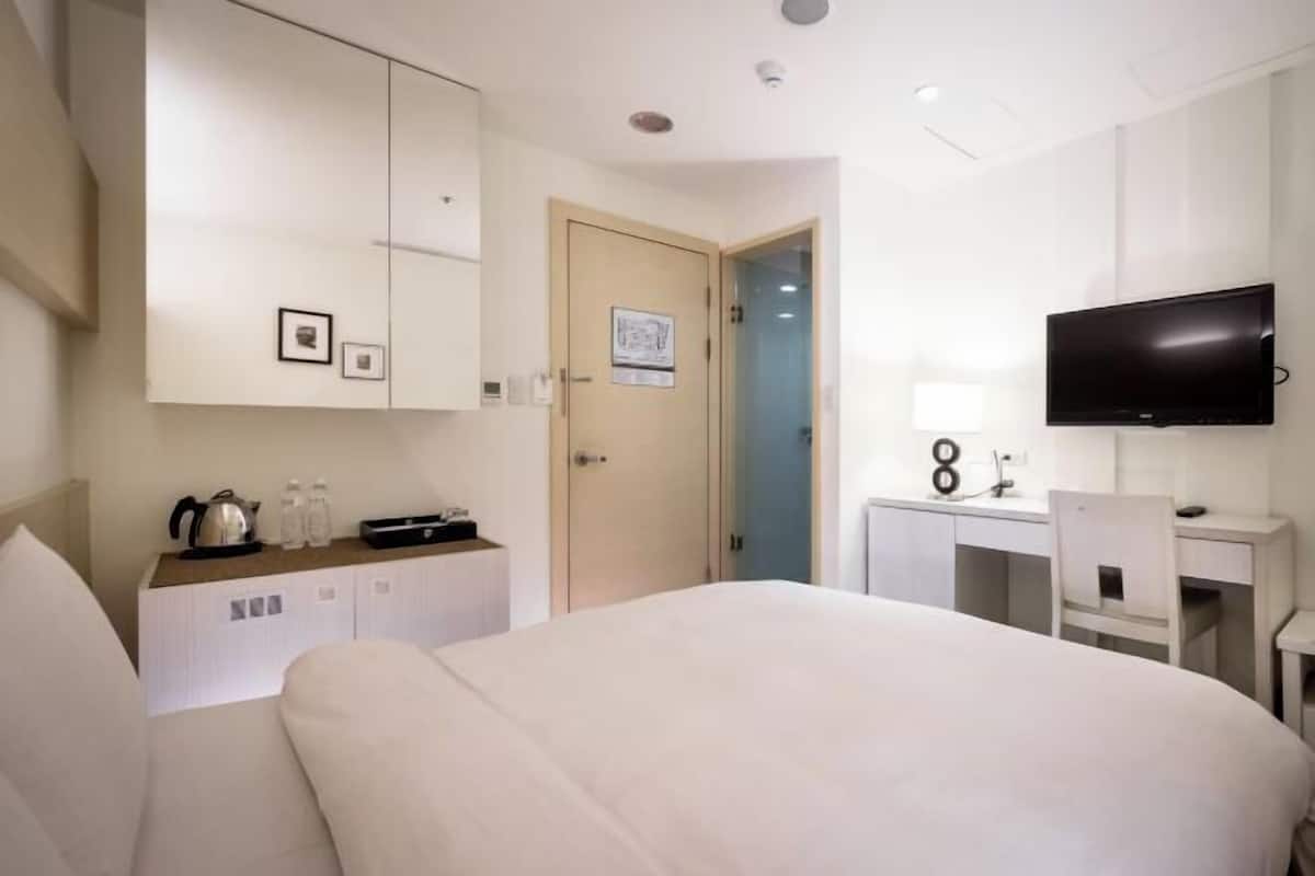 Desk, iron/ironing board, free WiFi