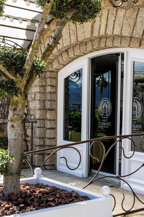 Front of property - Hotel l'Abbaye (Calvi)