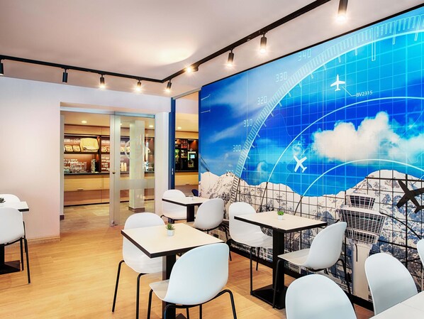 Restaurant - B&B Hotel München-Airport (Hallbergmoos)