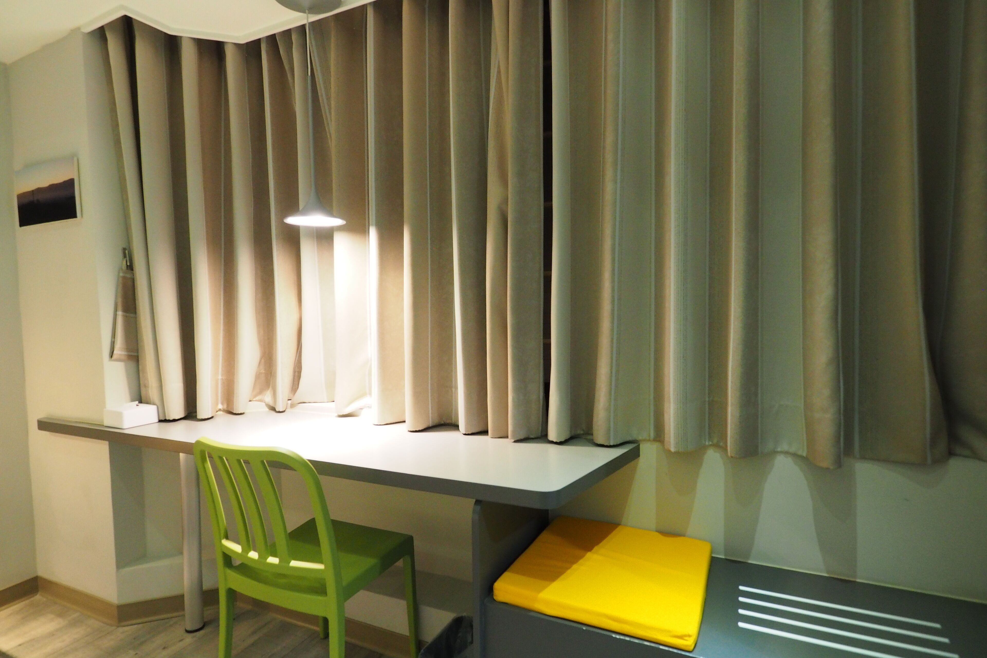 deluxe twin room | 1 bedroom, premium bedding, in-room safe, desk