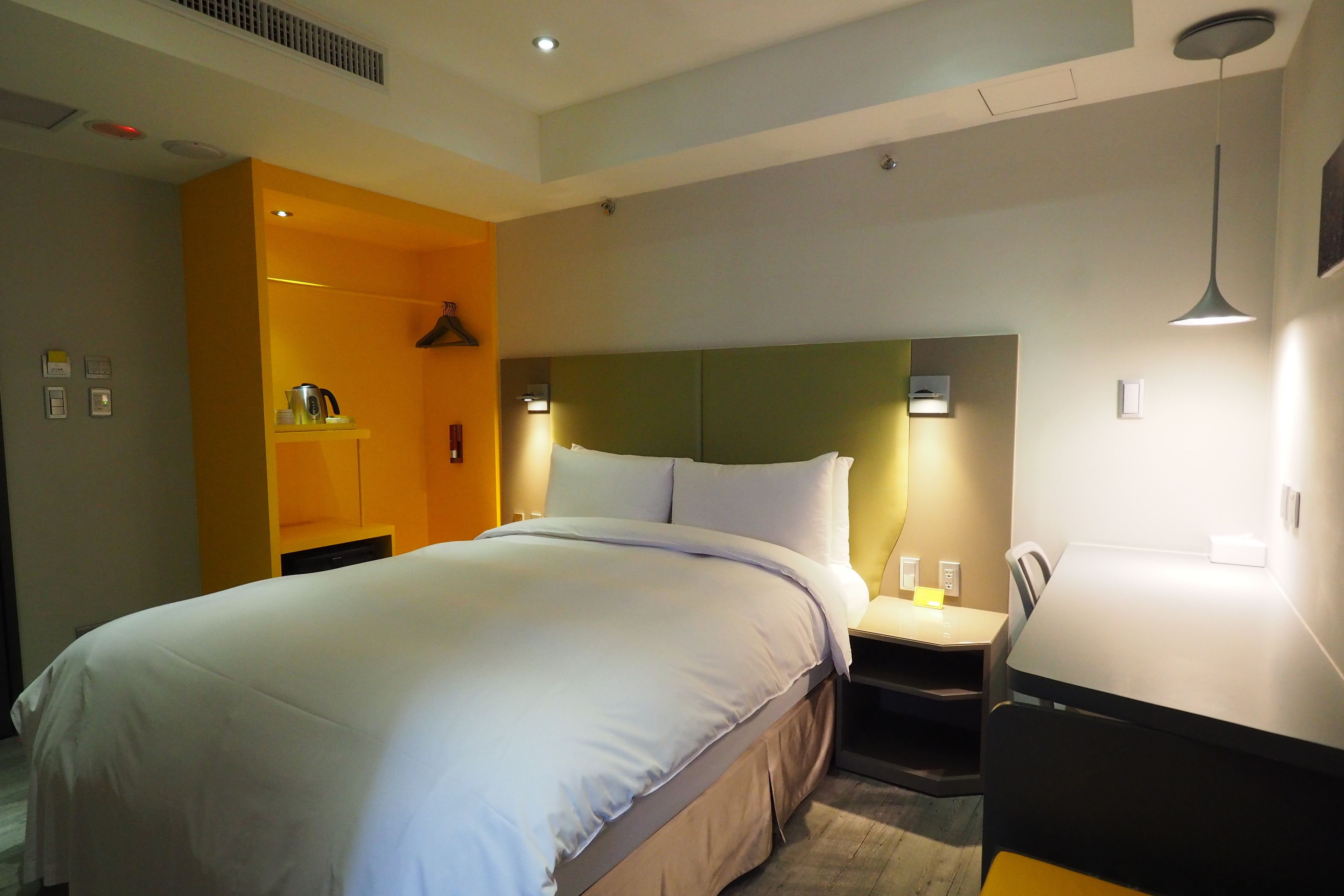 superior room, 1 double bed, no windows | room amenity