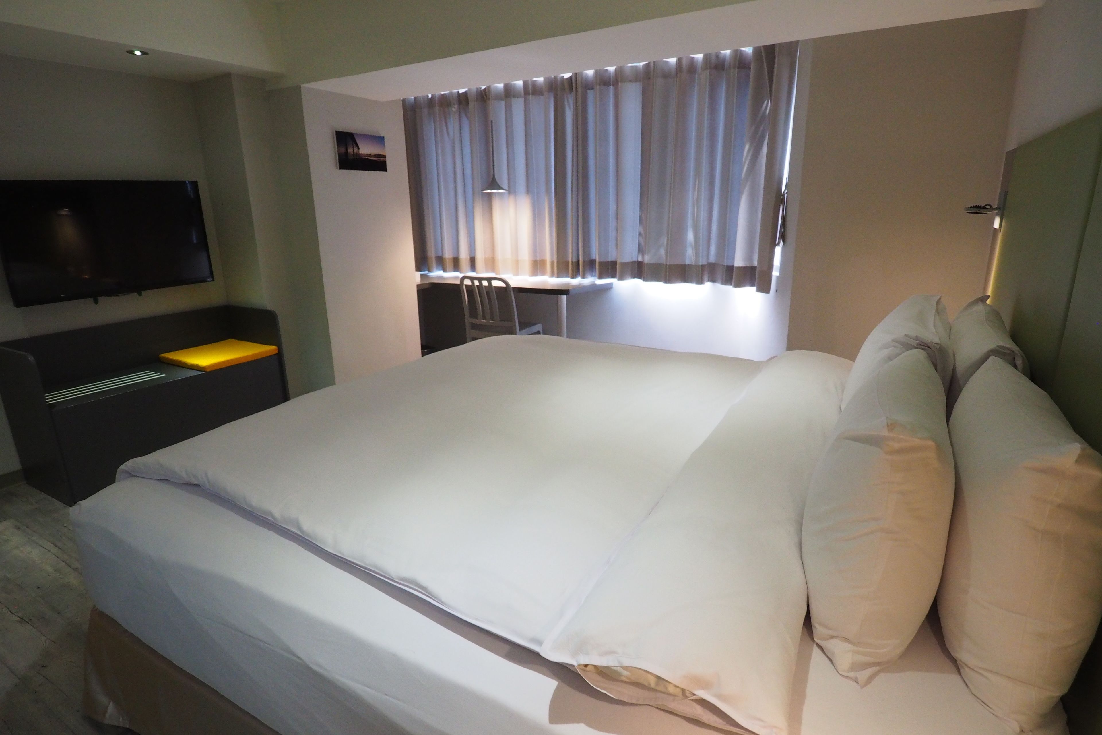 deluxe double room | 1 bedroom, premium bedding, in-room safe, desk