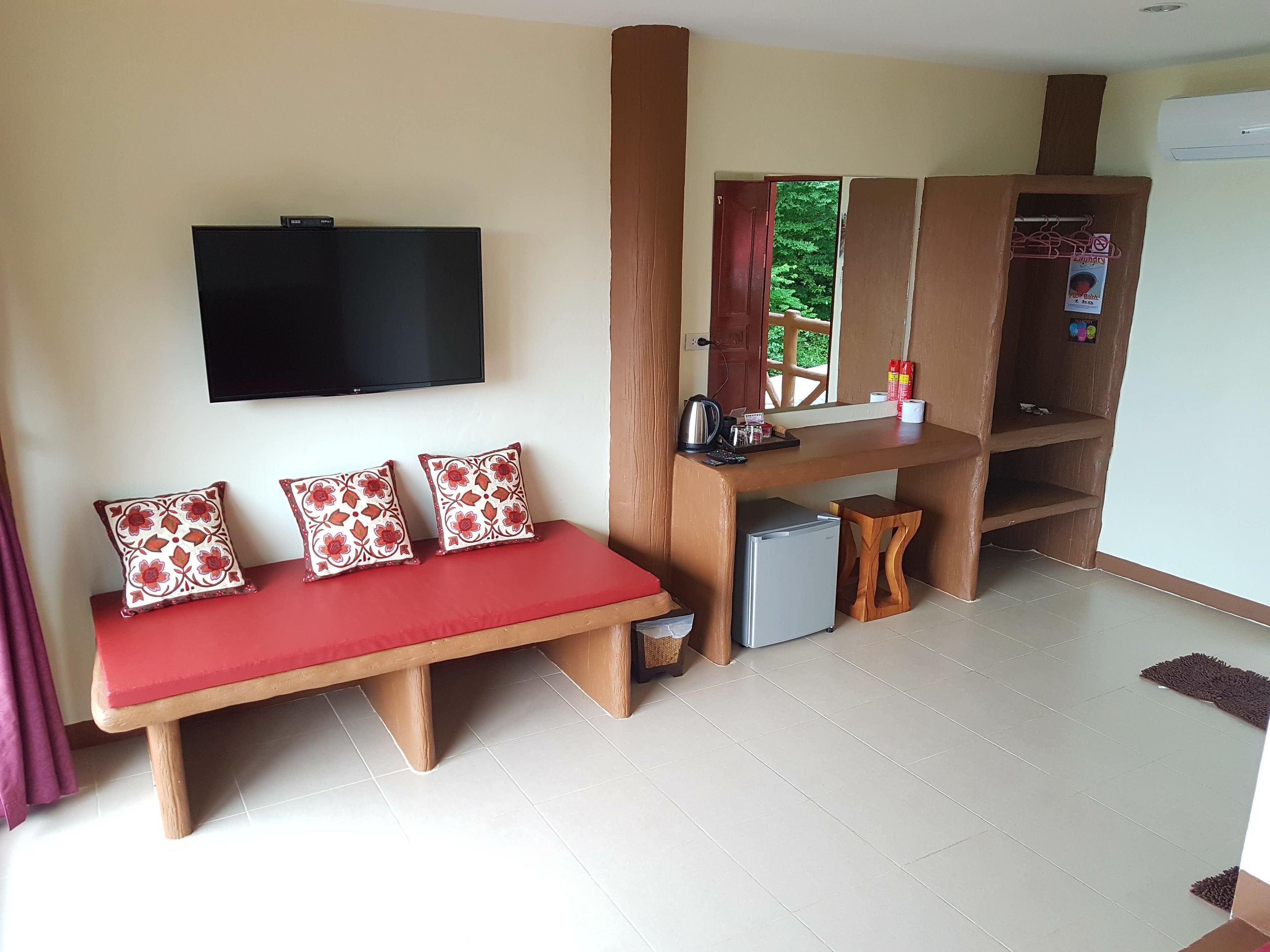 studio | free wifi, bed sheets