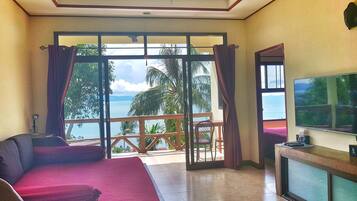 Villa, Kitchenette, Ocean View | Free WiFi, bed sheets
