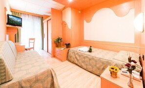 Single Room | In-room safe, desk, soundproofing, free WiFi - Hotel Ariston (Levico Terme)