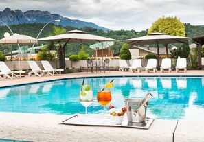 Sæsonbestemt udendørs pool