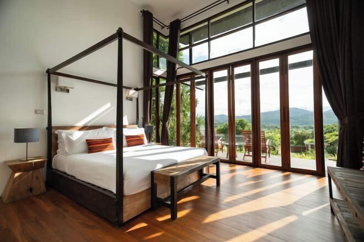 2 habitaciones, escritorio y cortinas blackout