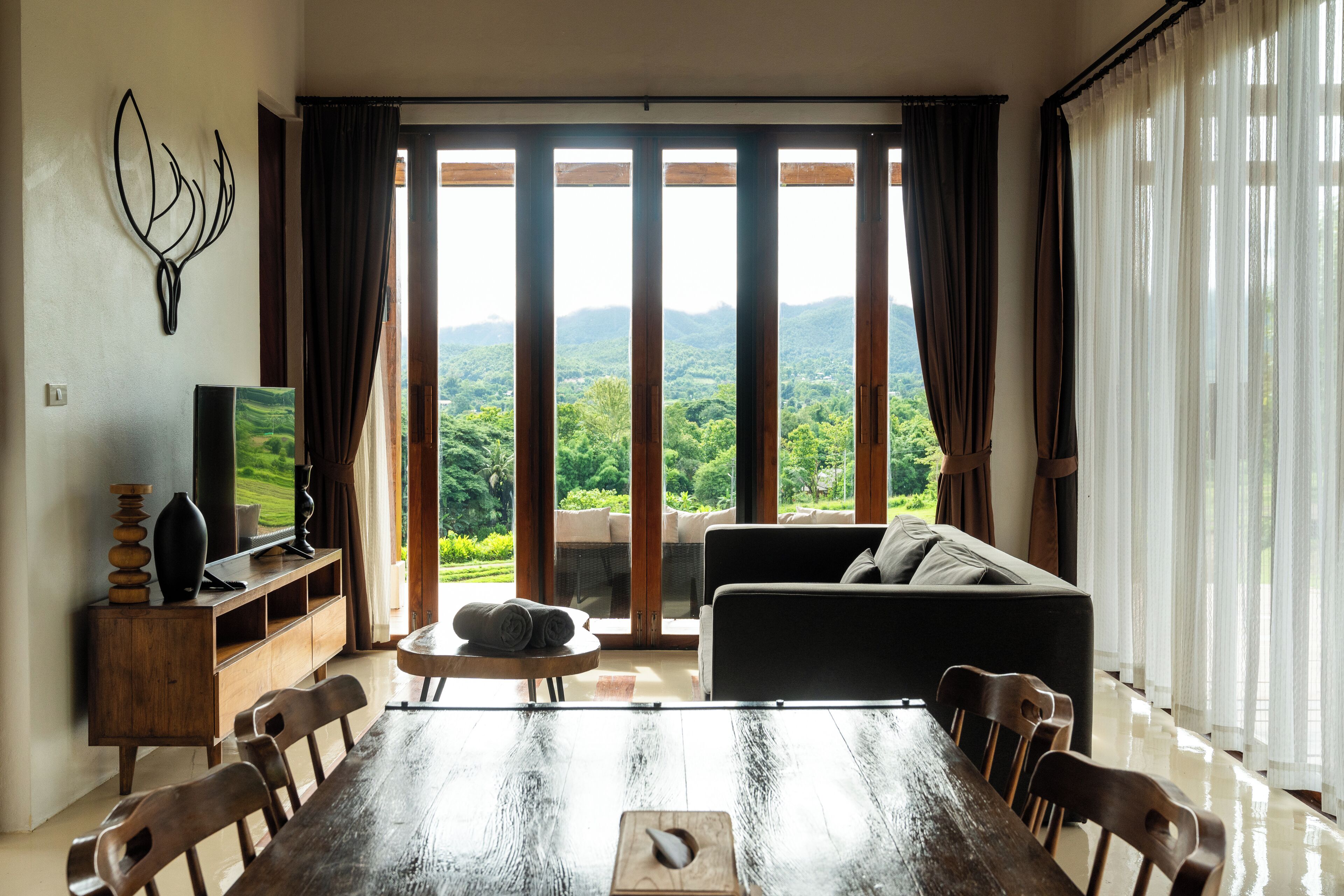 Villa Panoramique, 3 chambres, piscine privée, vue montagne | Coin séjour