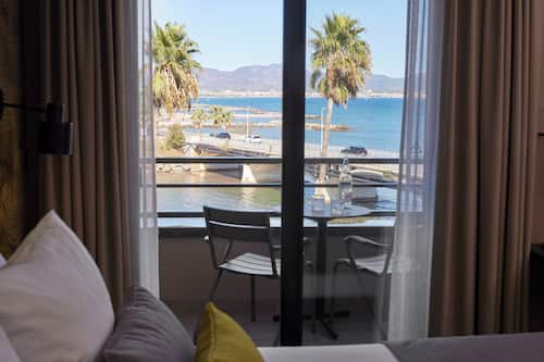 Suite Familiale, 1 chambre, balcon | Literie de qualité supérieure, minibar, coffres-forts dans les chambres