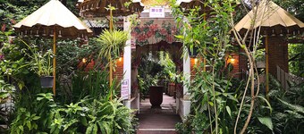 Suan Doi House Hotel and Resort