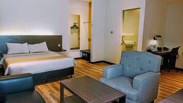 Junior Suite | Living area | LCD TV