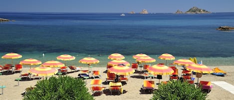 Vlak bij het strand, wit zand