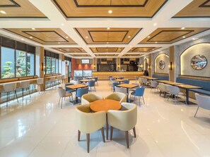 Cafe - Griya Persada Convention Hotel & Resort Kaliurang (Pakem)