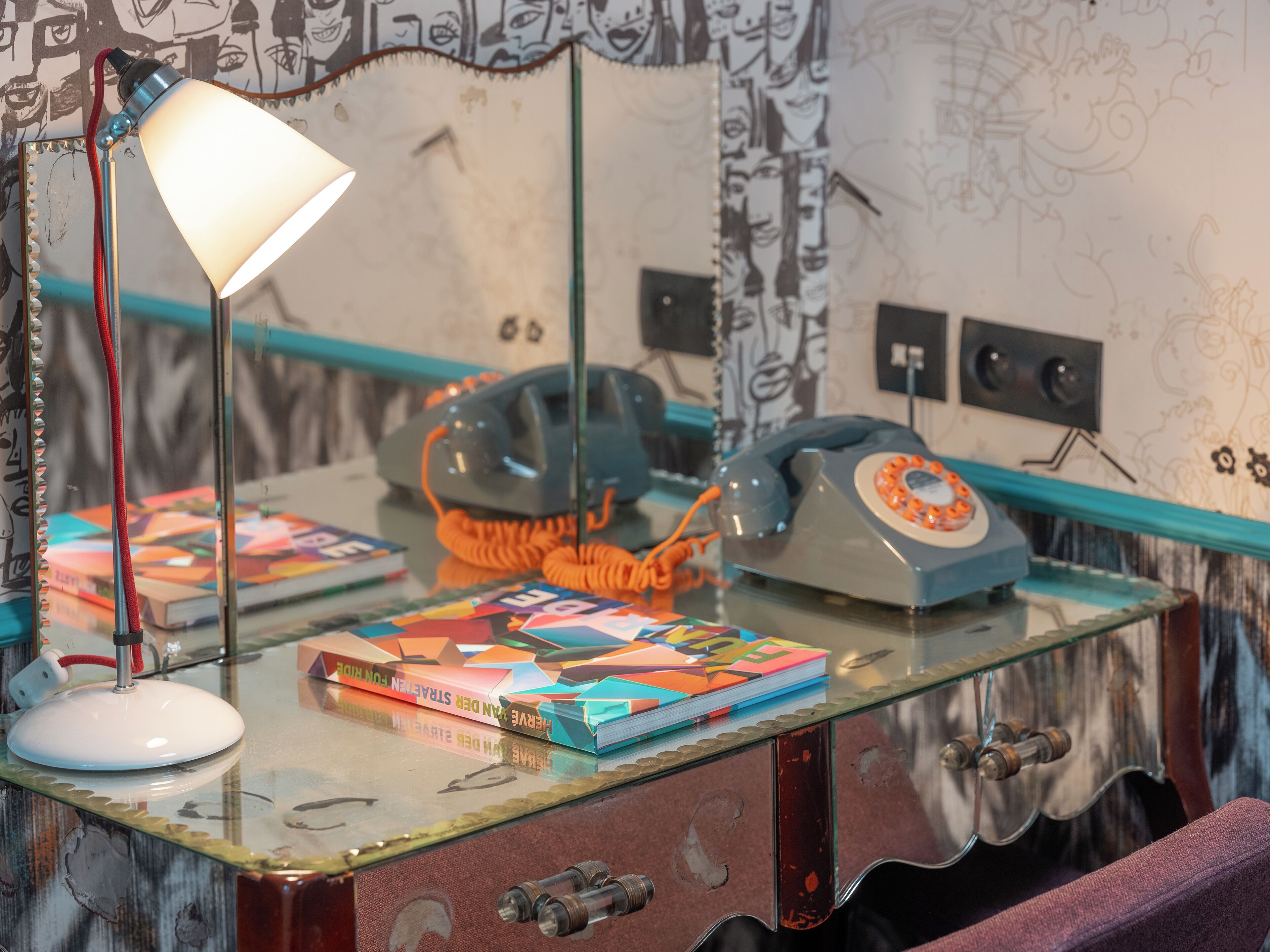 Photo - Hôtel Crayon Rouge - Louvre Palais Royal