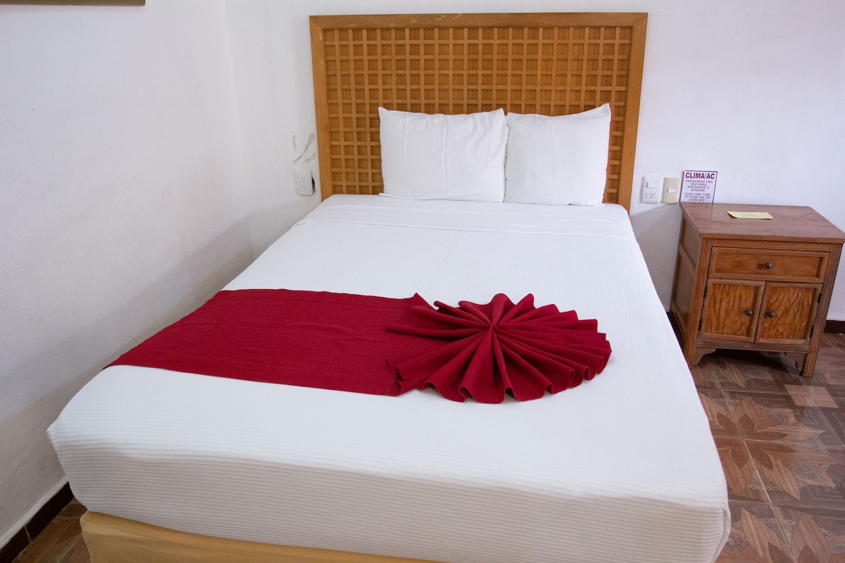 1 habitación, escritorio, wifi y ropa de cama 