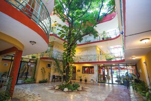Interior detail - Hotel Santa Maria Cancun (Cancun)