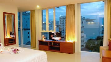 In-room safe, desk, soundproofing, rollaway beds