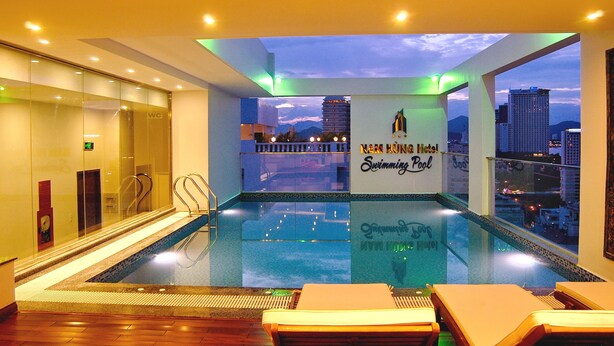Indoor/outdoor pool - Nam Hung Hotel (Nha Trang)