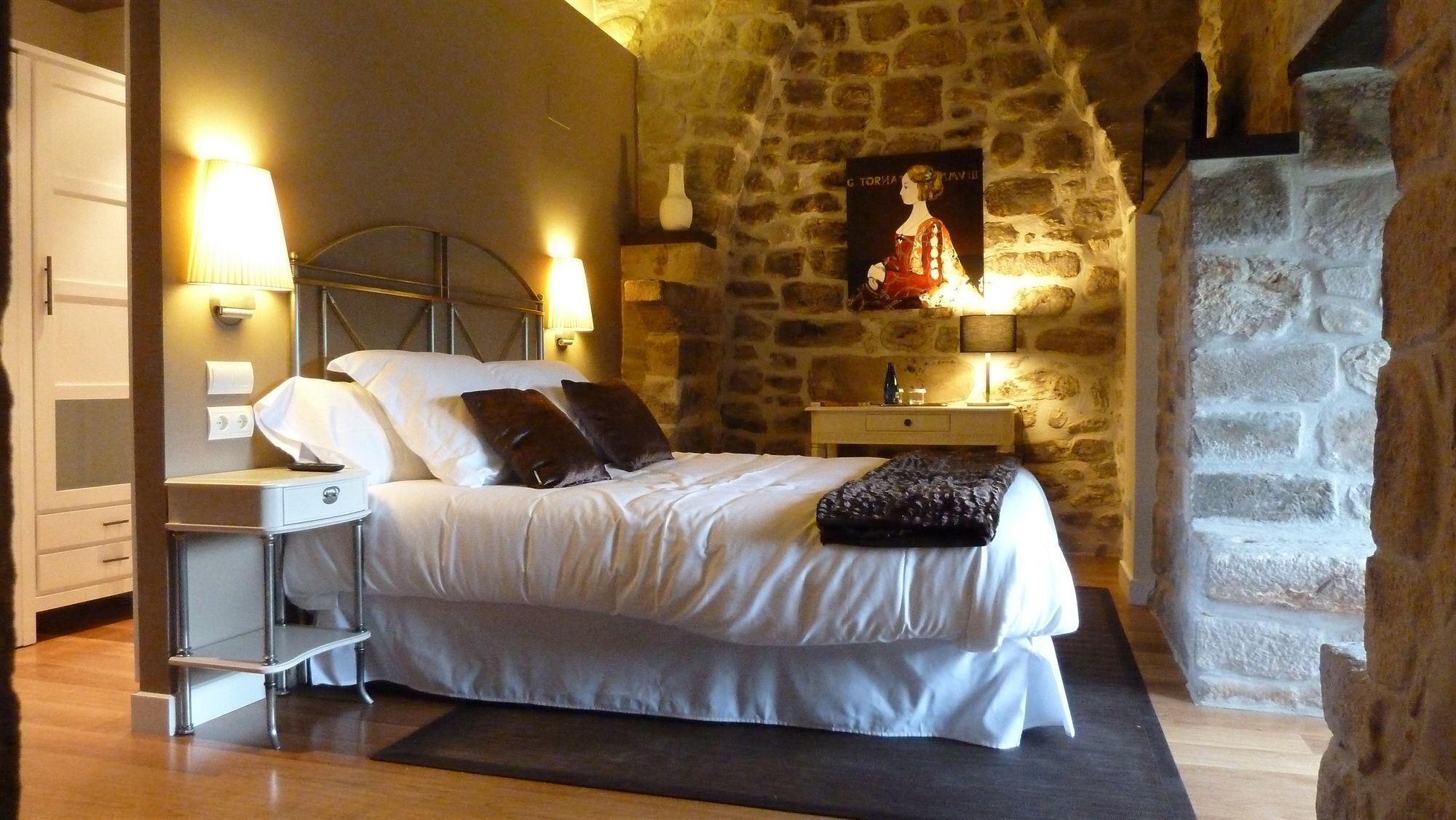 Ropa de cama hipoalergénica, caja fuerte, decoración individual