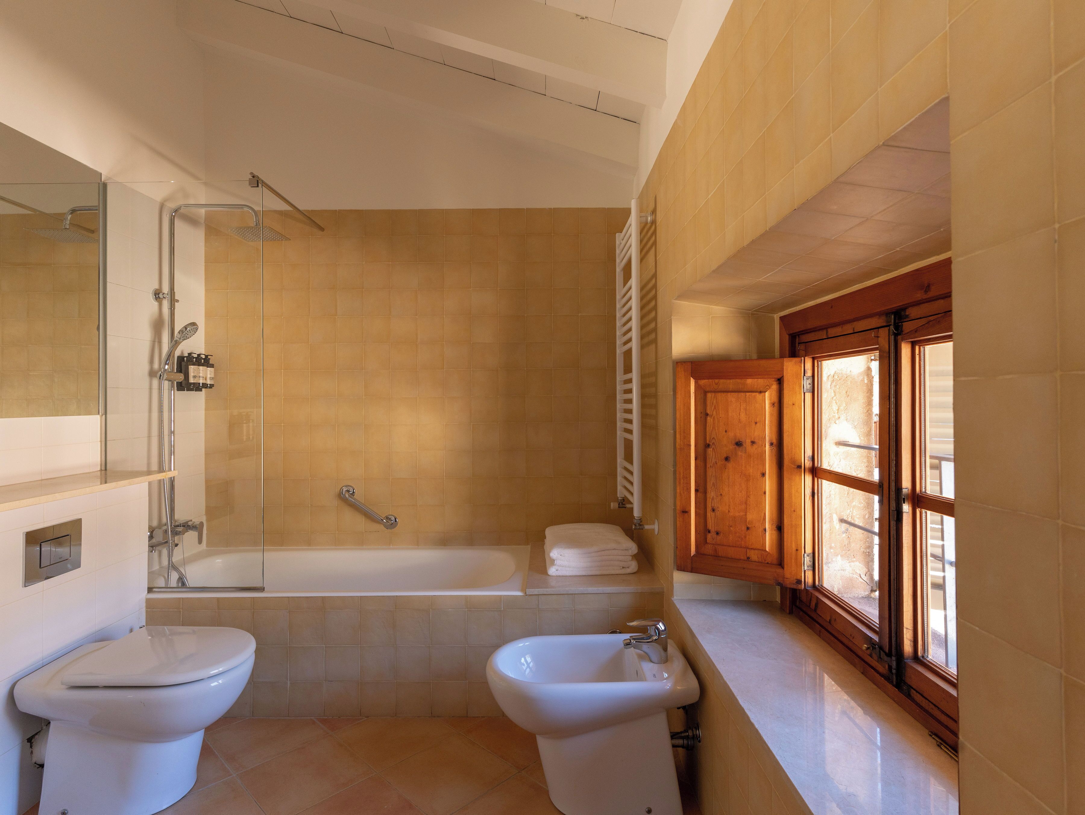 superior room | 1 bedroom, premium bedding, down duvets, minibar