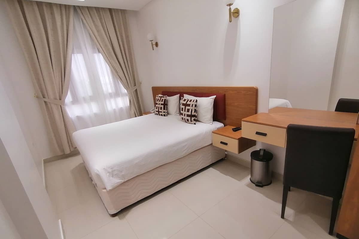 Executive Apartment, 1 Bedroom, Kitchen | 1 bedroom, premium bedding, Tempur-Pedic beds, in-room safe