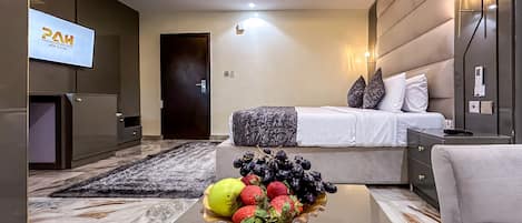 1 bedroom, premium bedding, in-room safe, individually decorated