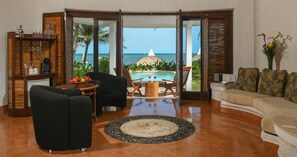 Deluxe Romantic Suite