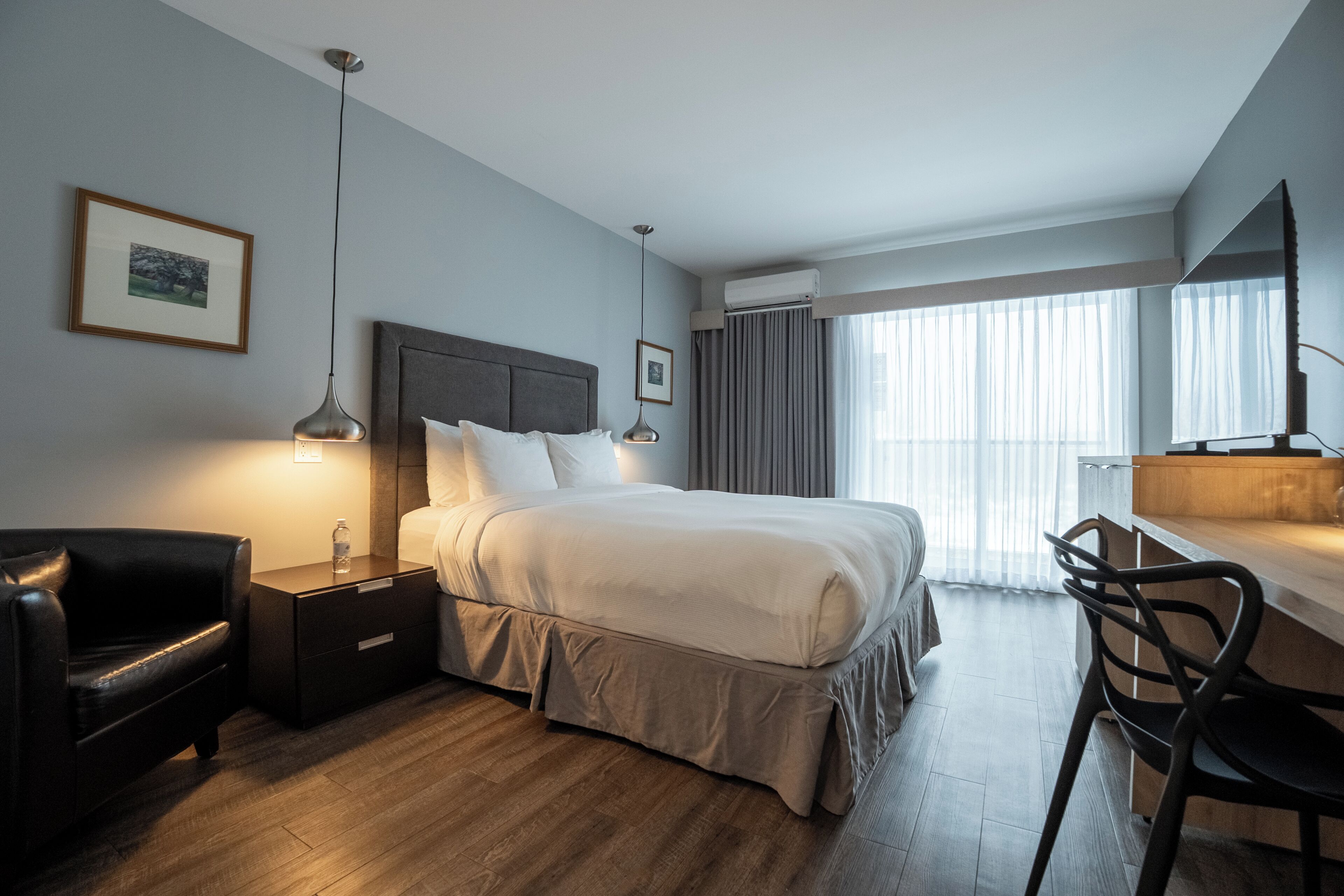 Standard Room, 1 Queen Bed, Non Smoking, Balcony (2nd Floor;Walk-in Shower) | Premium bedding, pillowtop beds, in-room safe, desk