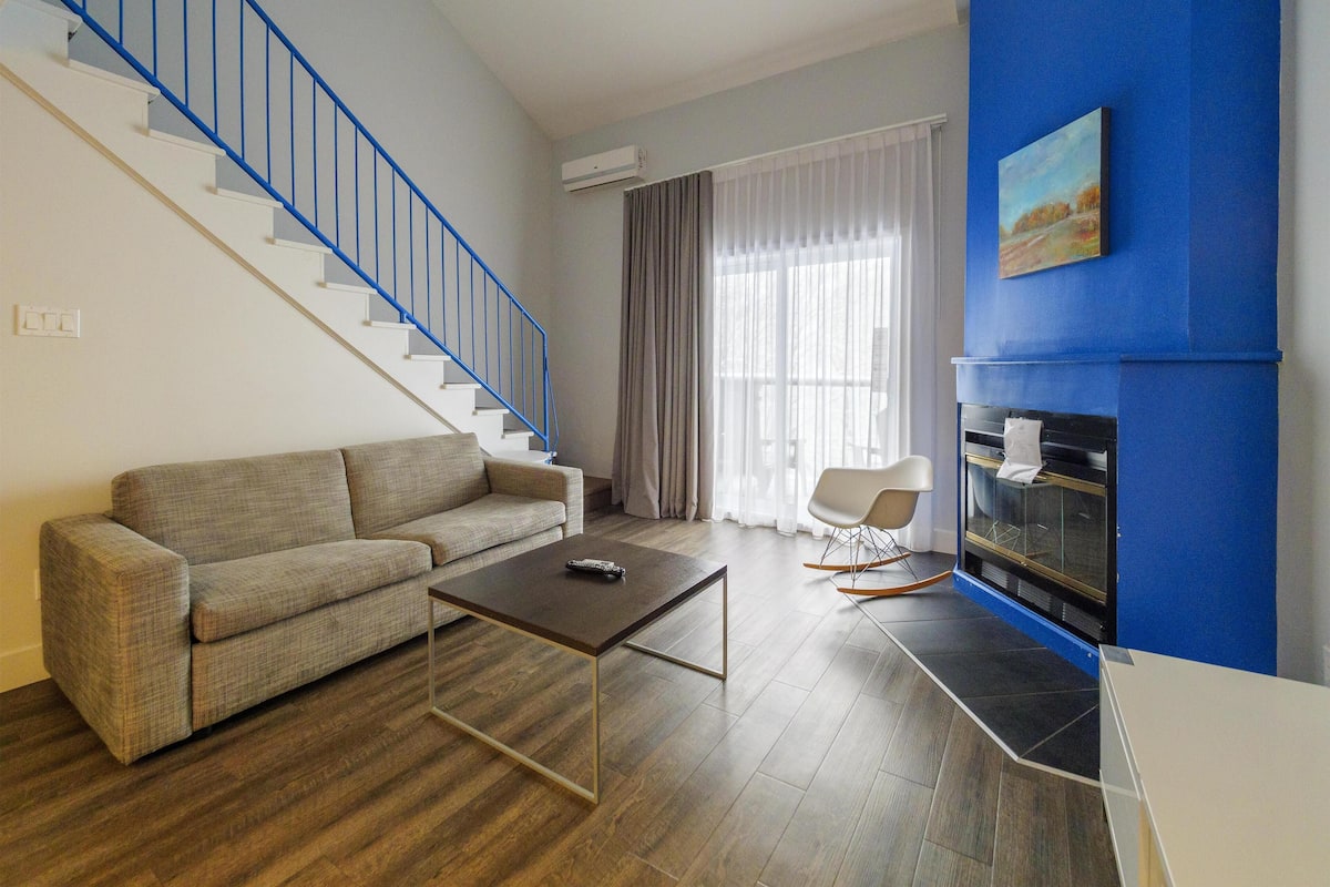 Suite, Multiple Beds, Non Smoking, Kitchenette (with Sofabed) | Premium bedding, pillowtop beds, in-room safe, desk
