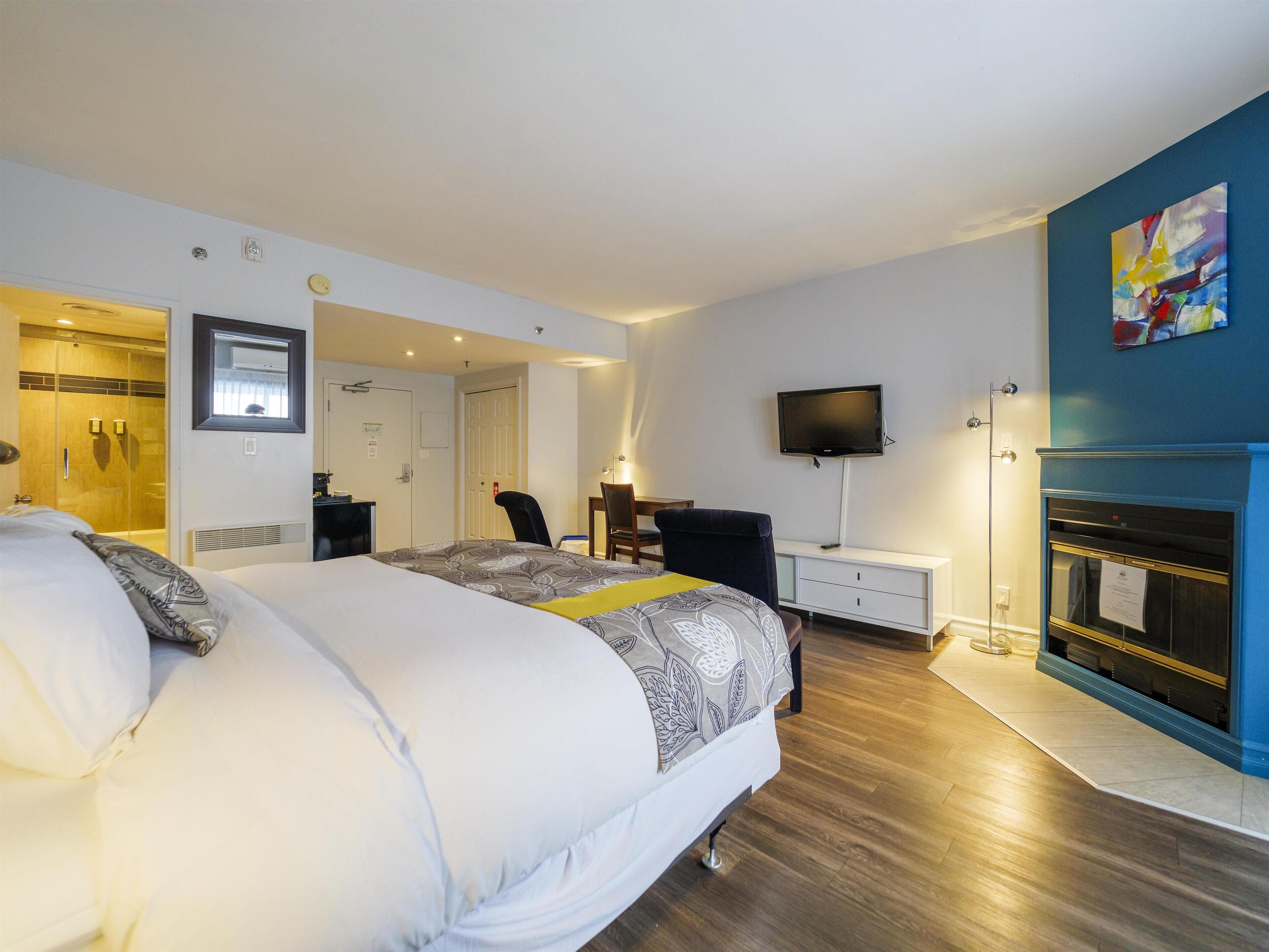 Premium bedding, pillow-top beds, in-room safe, blackout curtains