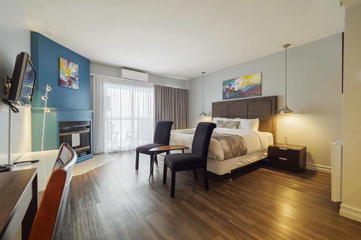 Habitación estándar, 1 cama King size, Terraza, vista al mar (2nd Floor;Walk-in Shower) | Ropa de cama de alta calidad y camas con pillow-top