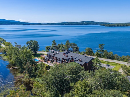Exterior. Hotel Lac Brome, BW Signature Collection