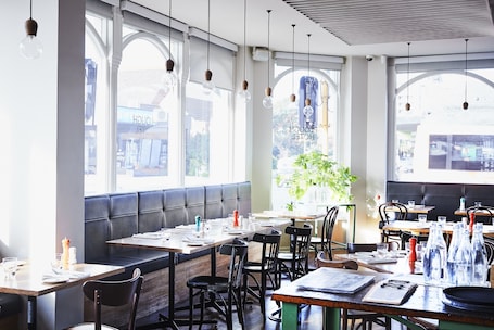 Lunch, dinner served; Modern European cuisine, alfresco dining