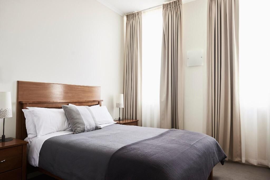 Frette Italian sheets, premium bedding, minibar, desk