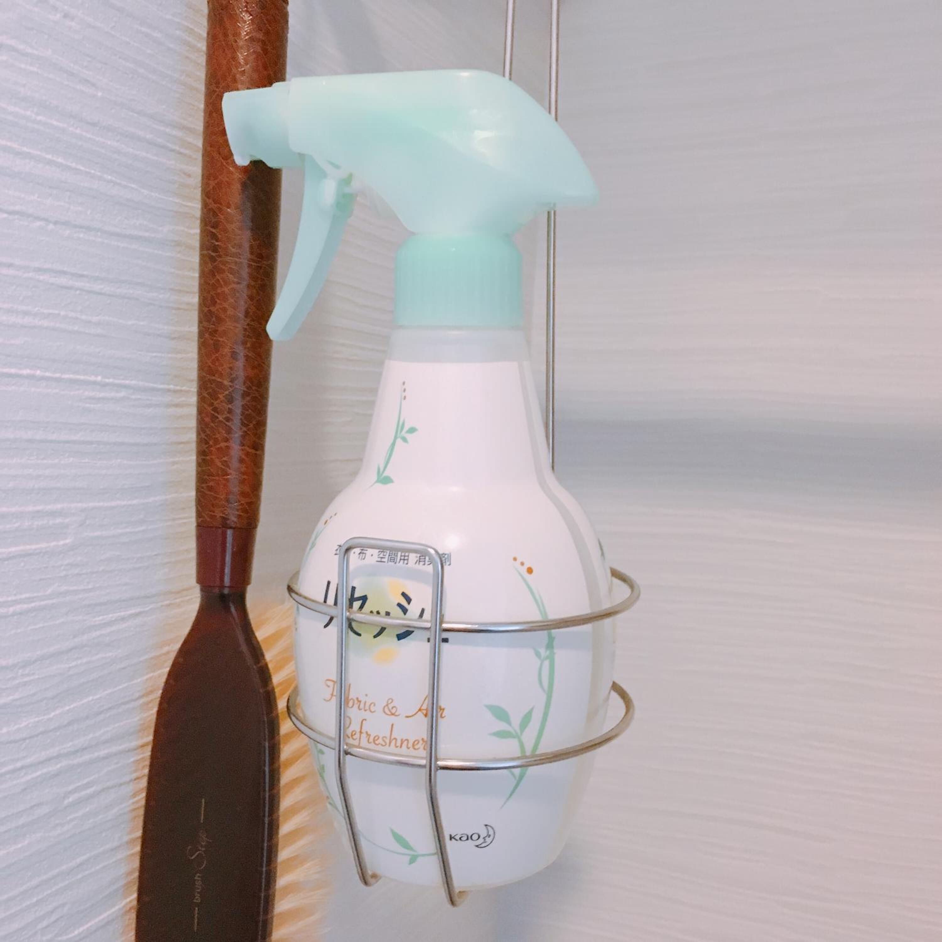 combined shower/bathtub, hair dryer, slippers, electronic bidet