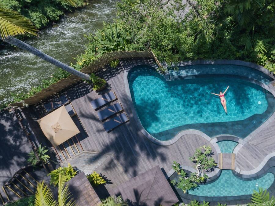 2 piscinas al aire libre, sillones reclinables de piscina