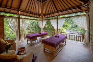 Salas de tratamientos para parejas, bañera de hidromasaje