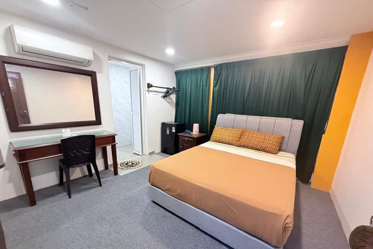 Double or Twin Room | In-room safe, WiFi